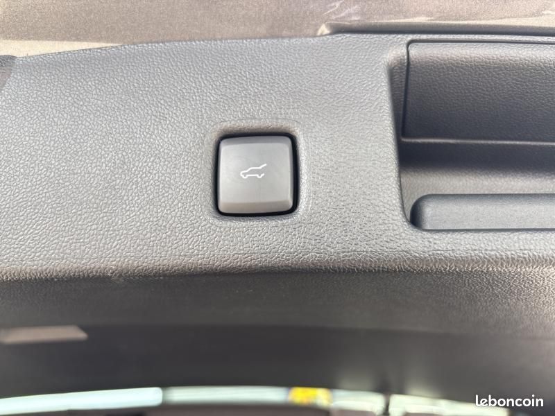 Ford Kuga 2.5 Duratec 180ch Hybrid FlexiFuel ST-Line X Powershift (image 14)