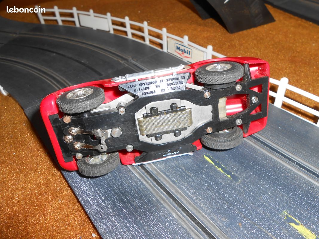 Circuit 24, Ferrari compétition avec sa boite (image 4)