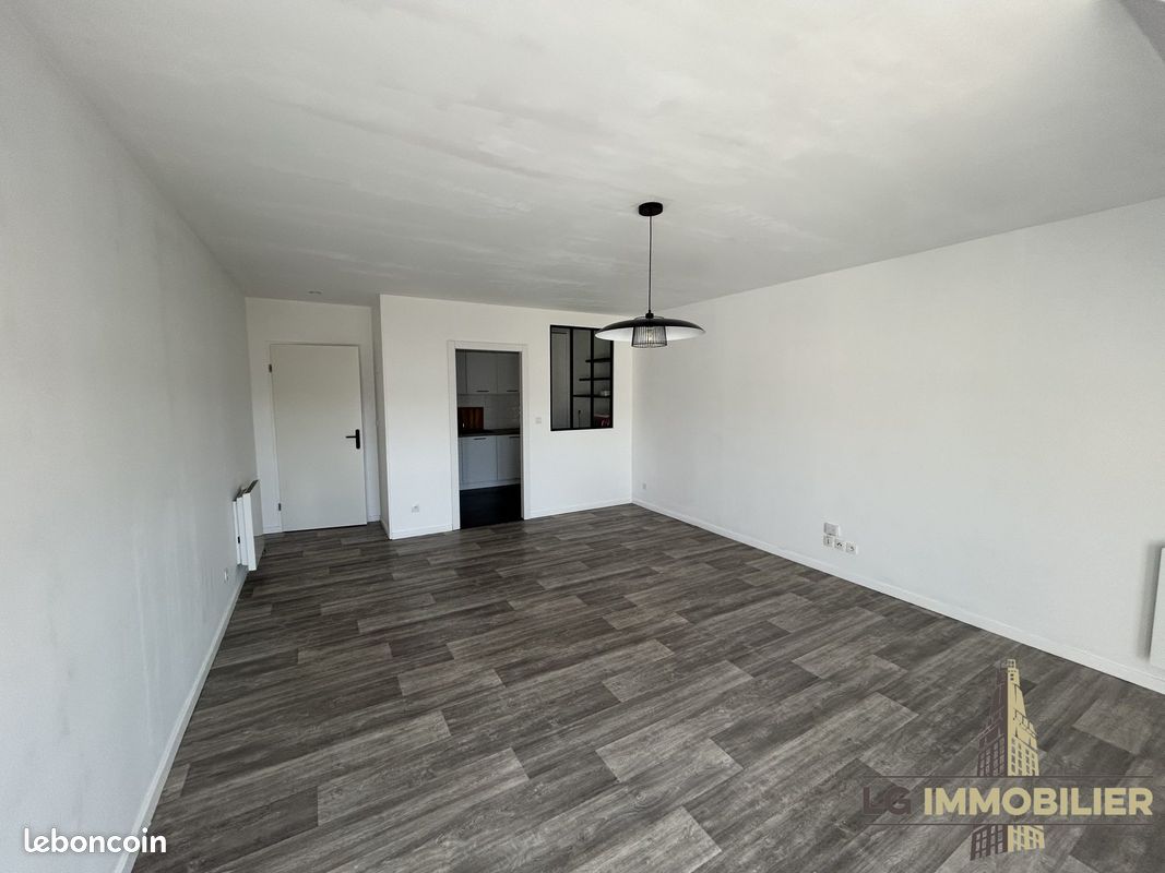 Appartement 3 pièces 74 m² · à Amiens · 74 m² · 950 €/mois