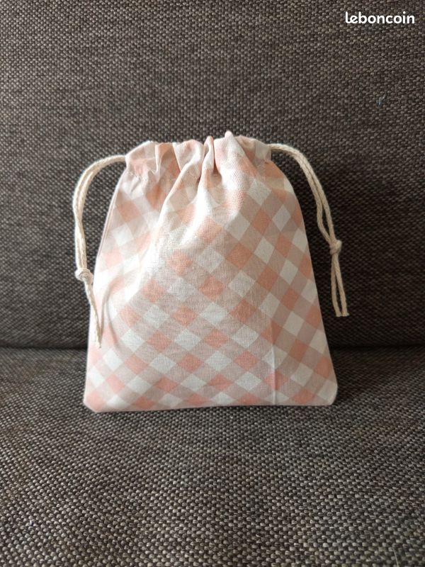 Sac pochon + 5 lingettes lavables réutilisables 8 x 8 cm « imprimé vichy » (image 2)
