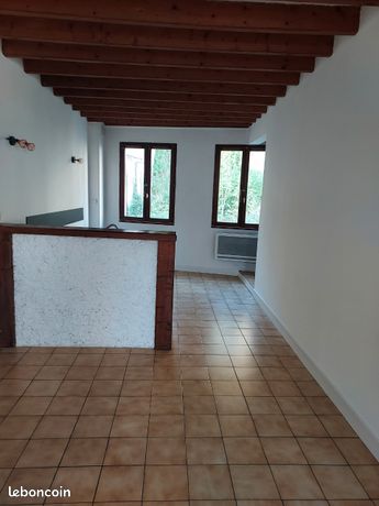 Loue T3 centre de Pontoise