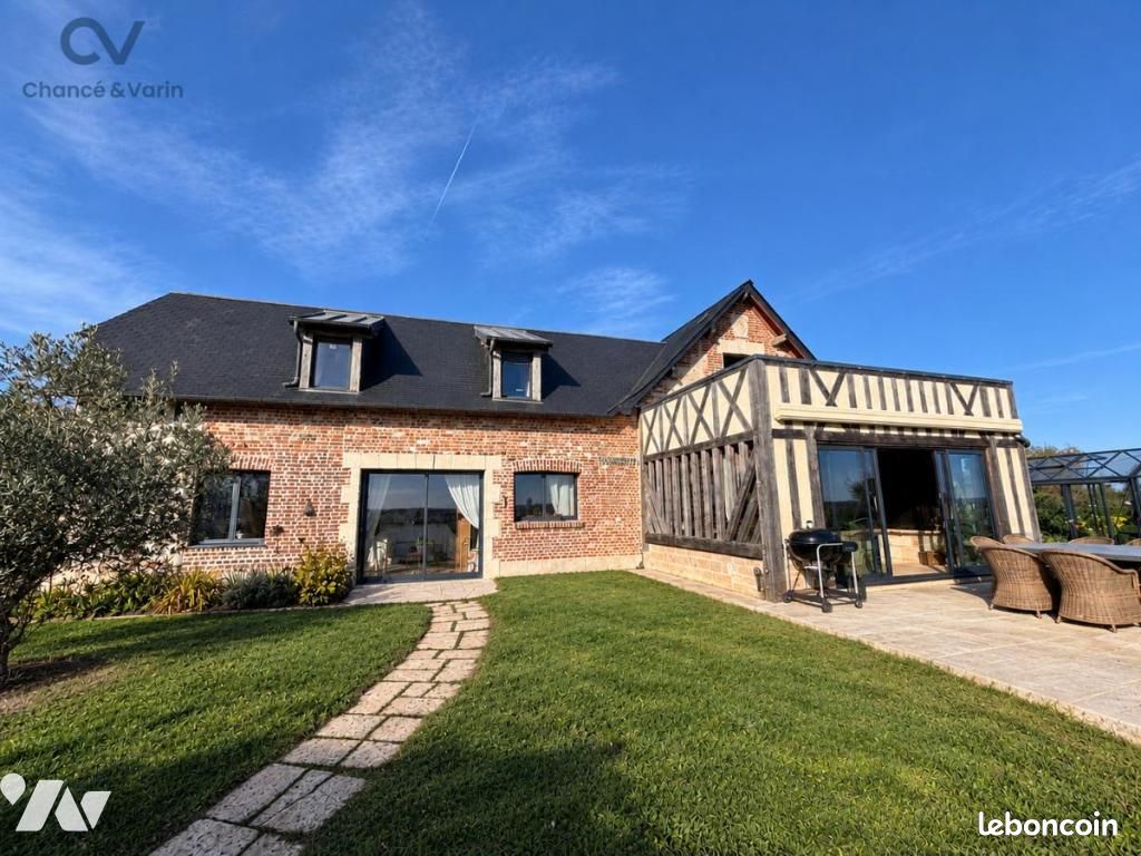 Maison 13 pièces 280 m² · à Surville · 280 m² · 1 490 000 €