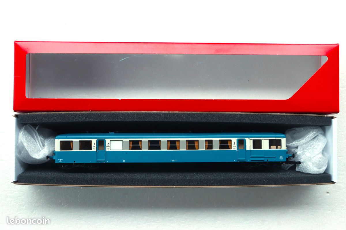 Remorque d'autorail Decauville XR 8200 modernisée SNCF Roco échelle HO - Modélisme