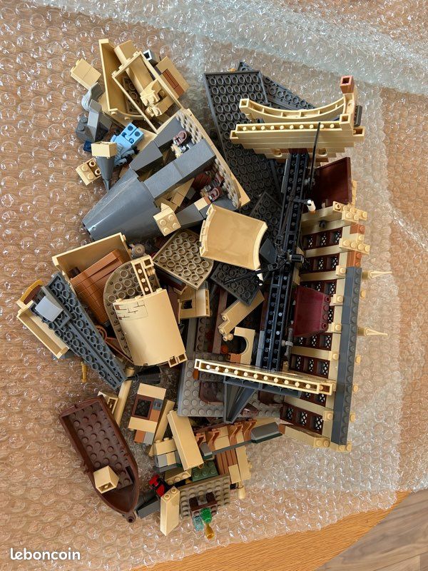 Lego château Harry Potter (image 1)