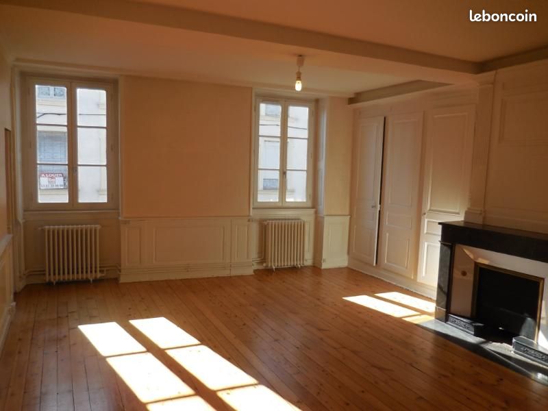 Appartement 4 pièces 112 m² · à Mâcon · 112 m² · 755 €/mois
