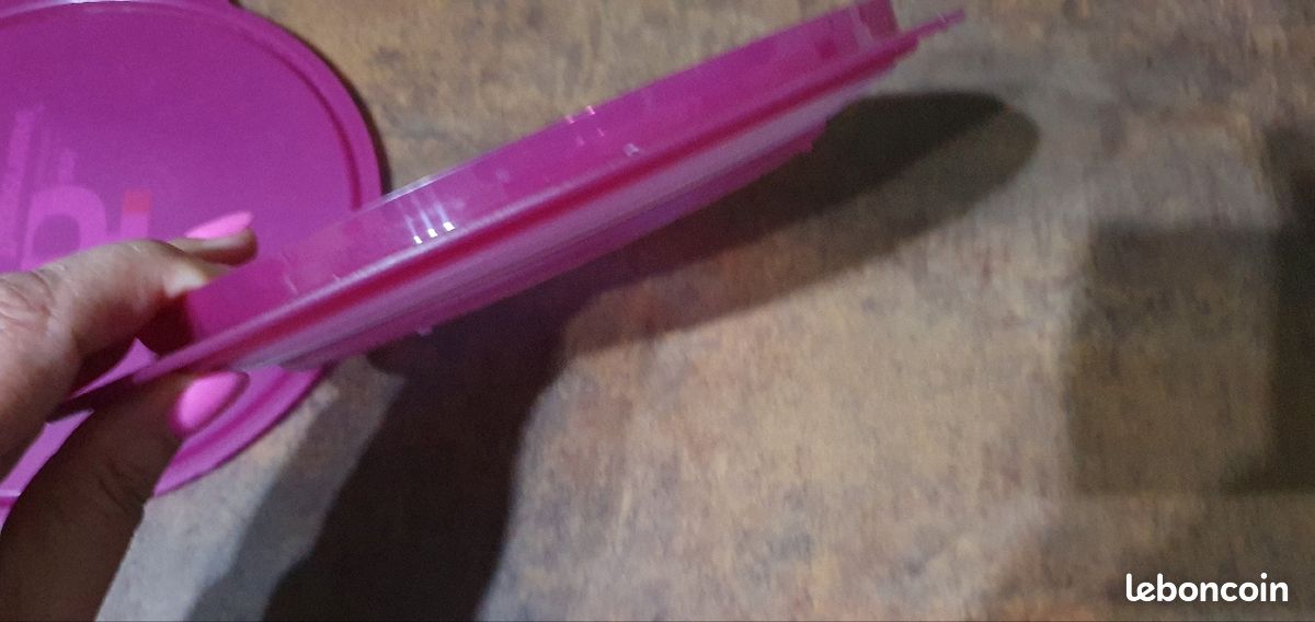 Boite tupperware pliable neuve rose (image 4)