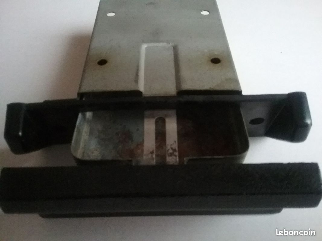 Cendrier pour SIMCA 1000 complet (image 3)