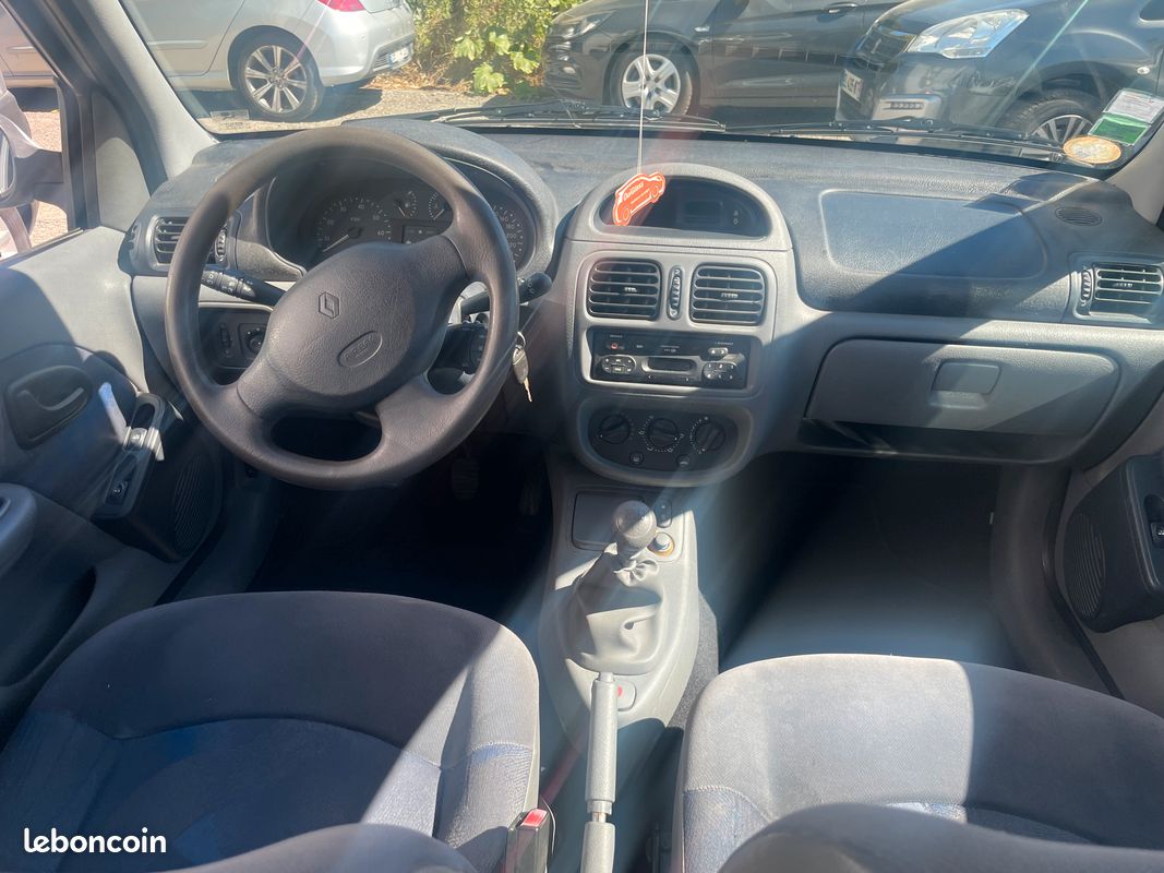 RENAULT Clio 1.2 (1149) 58ch 5p (image 5)