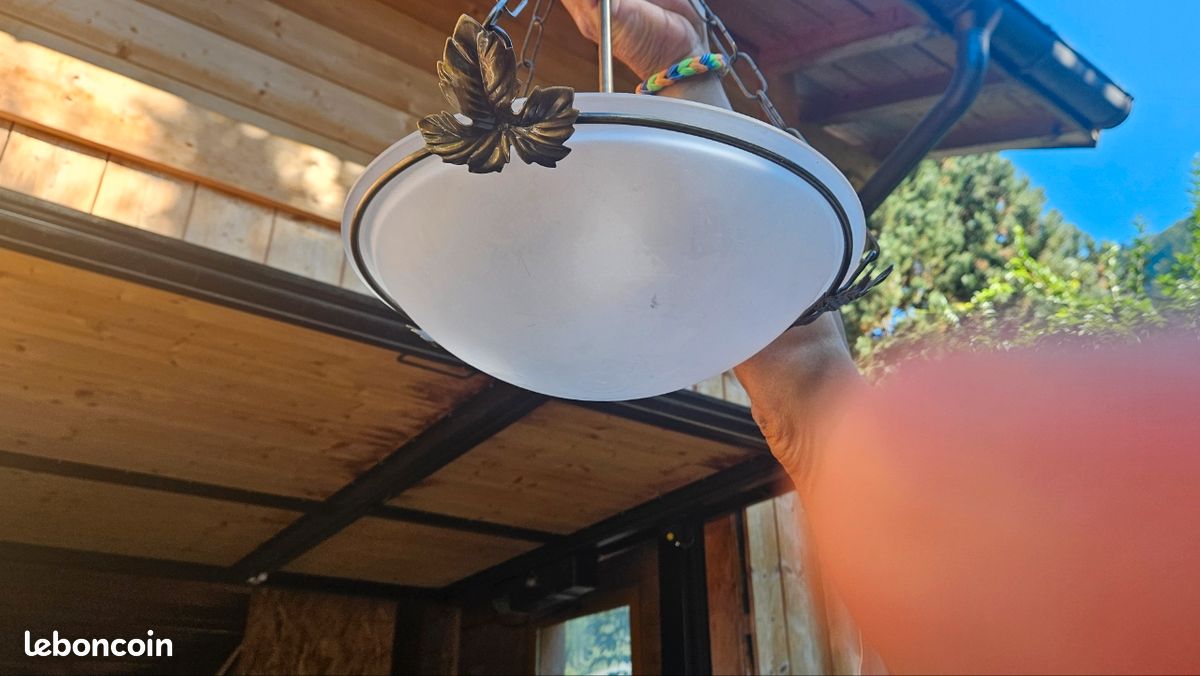 Lustre decoratif (image 1)