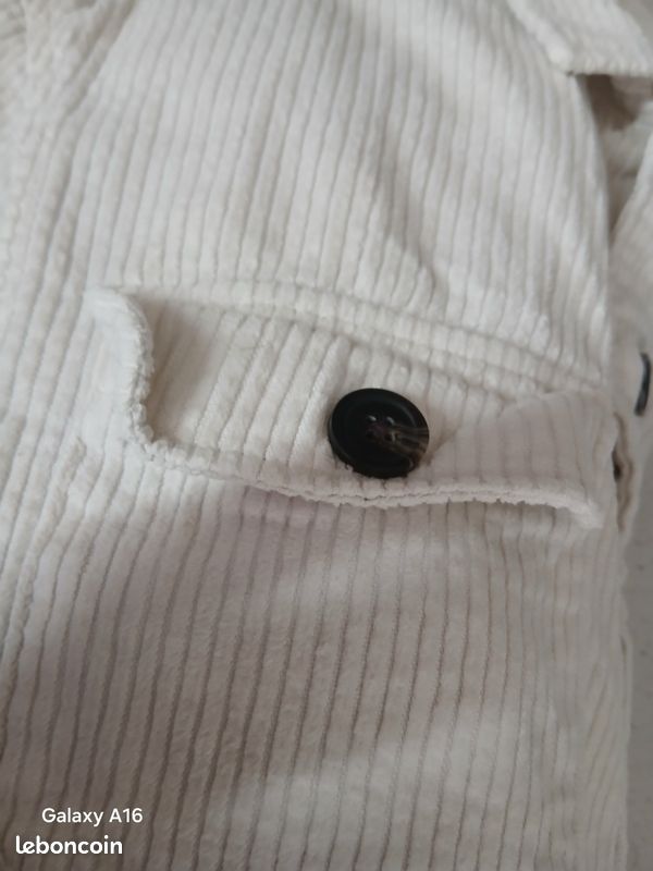 Chemise blanche rayée en coton et en laine qui vien de kiabi taille S (image 4)