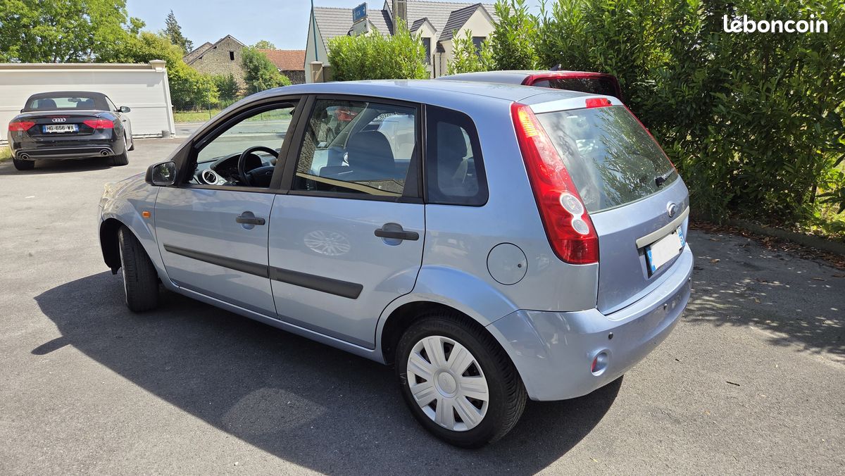 Ford fiesta iv (2) 1300 fun 5p (image 2)