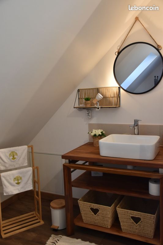 Appartement meublé n°2, 1er étage, moderne, au calme (image 7)