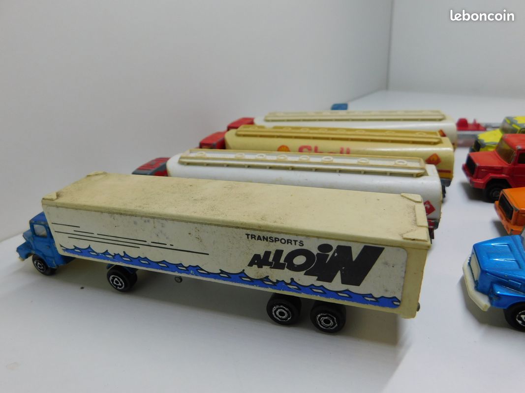 MAJORETTE SEMI REMORQUE Scania Majorette container 1/100ème EUR 5,00
