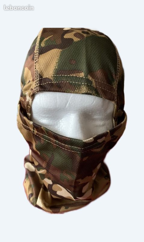 Cagoule militaire (image 1)