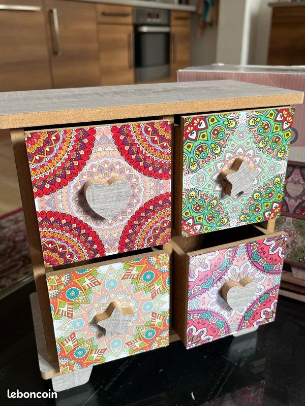 Petit meuble de rangement 4 tiroirs décoratifs – neuf (image 3)