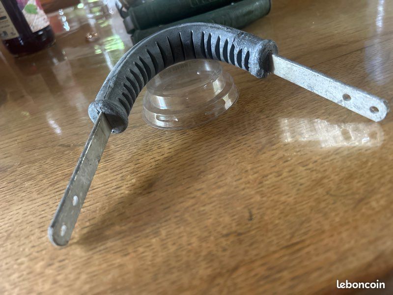 Poignée de selle (moto ancienne) (image 3)