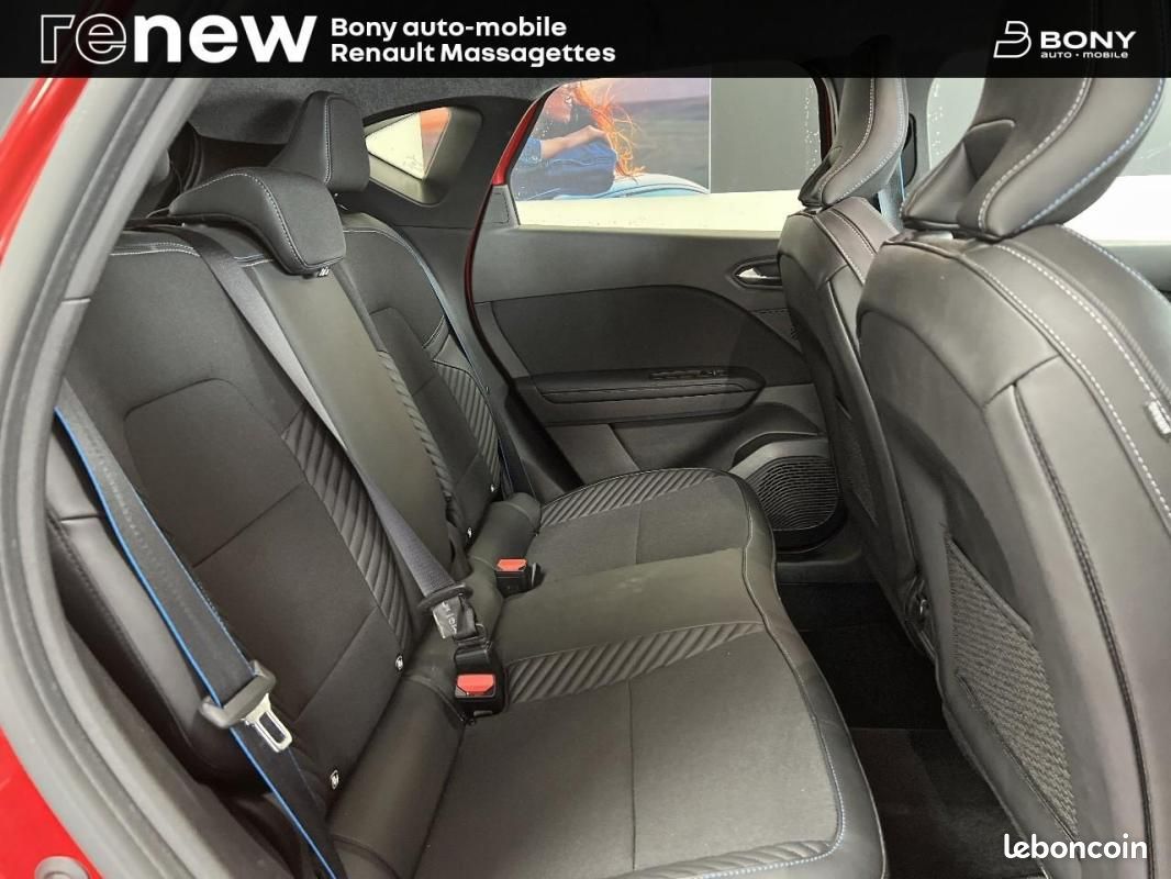 Renault Captur E-Tech full hybrid 145 ch esprit Alpine (image 11)