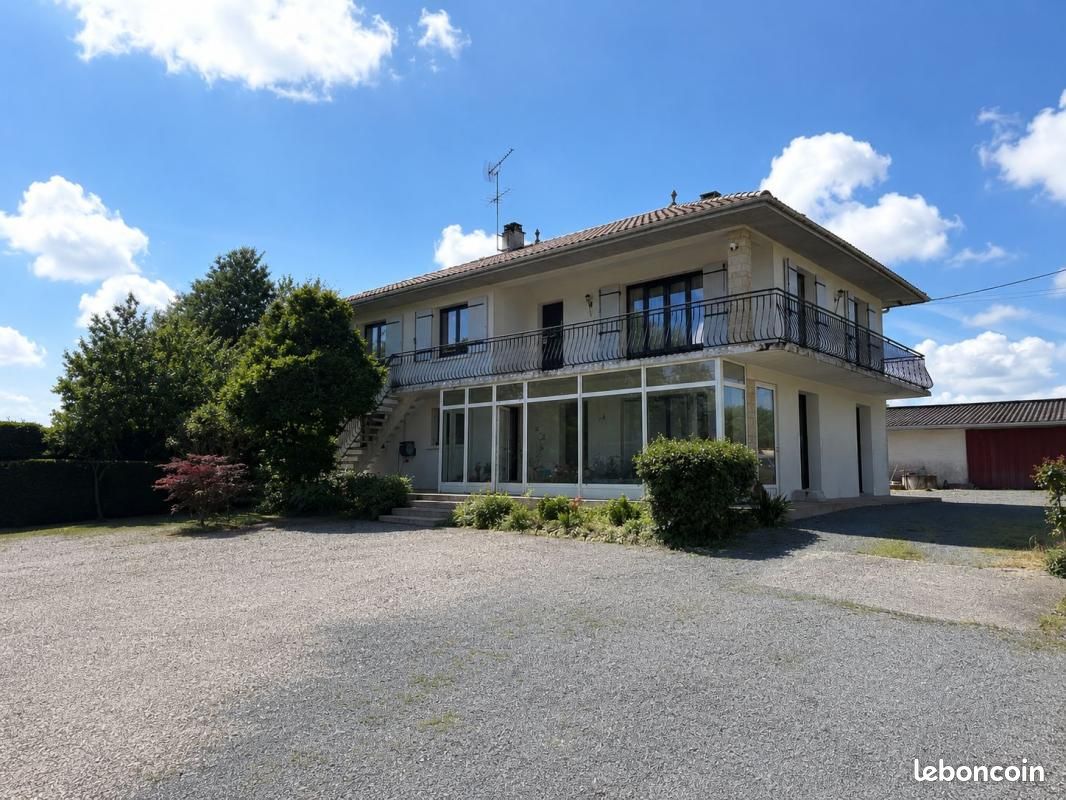 Maison 4 pièces 185 m² · à Castets Et Castillon · 185 m² · 262 000 €