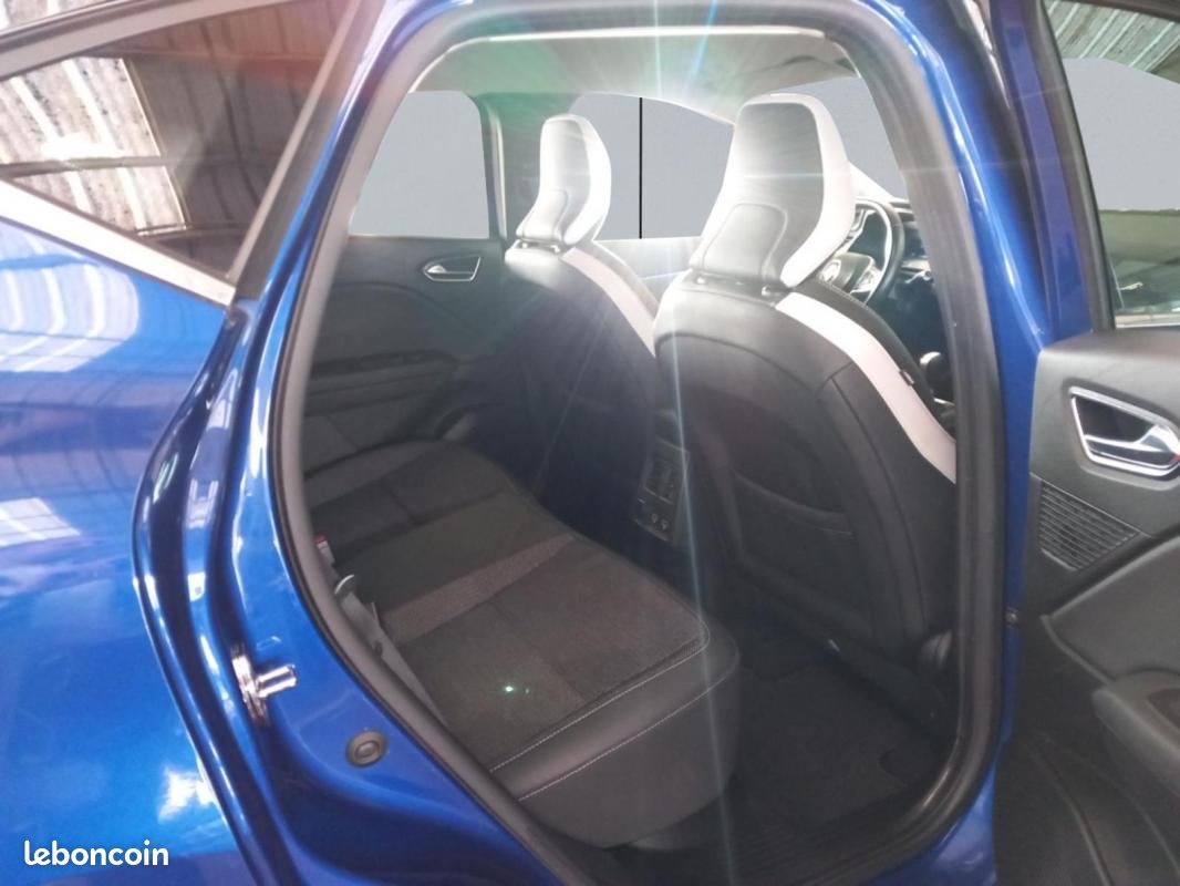 Renault Captur Blue dCi 115 EDC Intens (image 18)