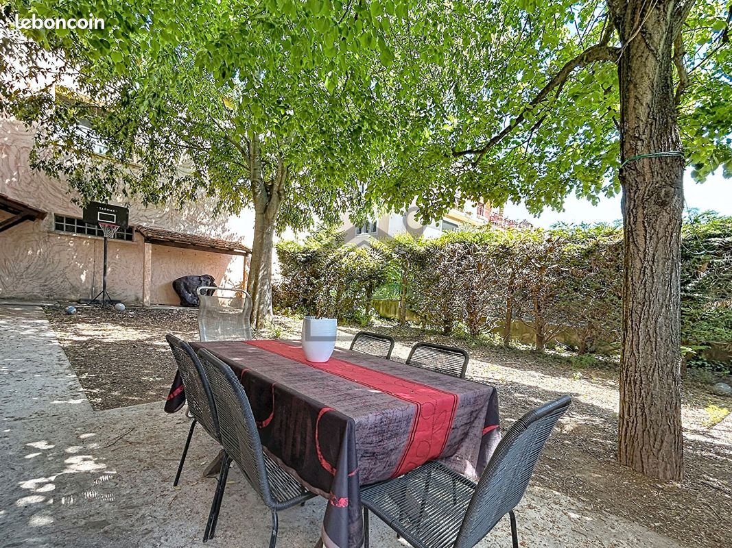 Maison 5 pièces 122 m² · à Les Pennes-Mirabeau · 122 m² · 399 000 €