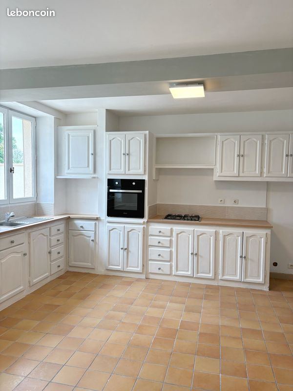Maison 7 pièces 151 m² · à Castillonnès · 151 m² · 150 000 €