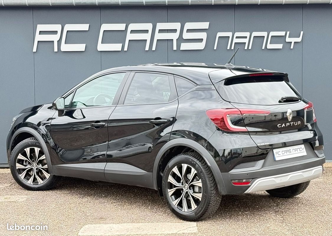Renault CAPTUR II 1.6 E-TECH HYBRIDE 145CH EVOLUTION (image 4)