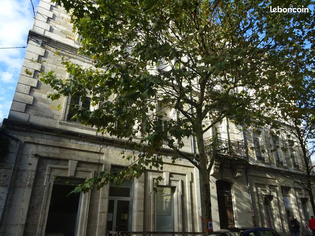 Appartement 4 pièces 106 m² · à Alès · 106 m² · 713 €/mois