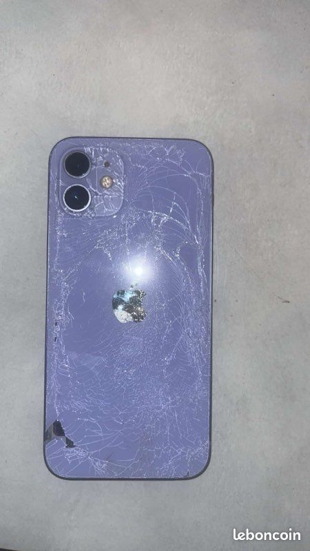 Iphone 12 64go pour pièces ou a réparer (image 2)