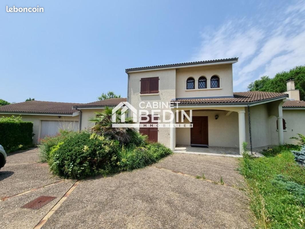 Maison 6 pièces 176 m² · à Gradignan · 176 m² · 2 044 €/mois
