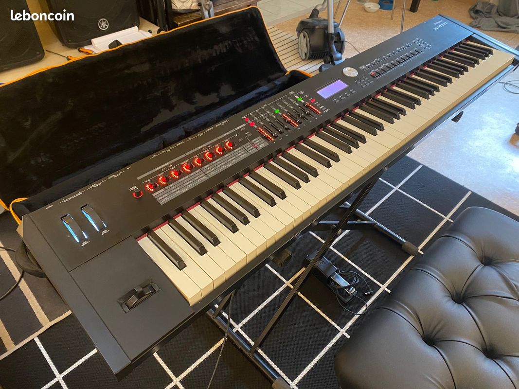 Vends Roland RD-2000 (image 1)
