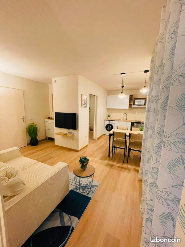 Appartement 2 pièces 33 m² · à Saint-Denis · 33 m² · 880 €/mois