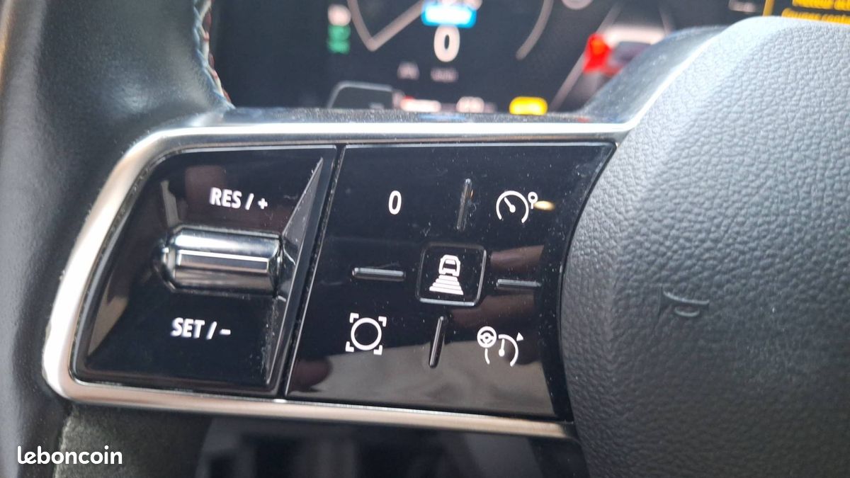 Renault austral e tech hybrid 200 iconic esprit (image 25)