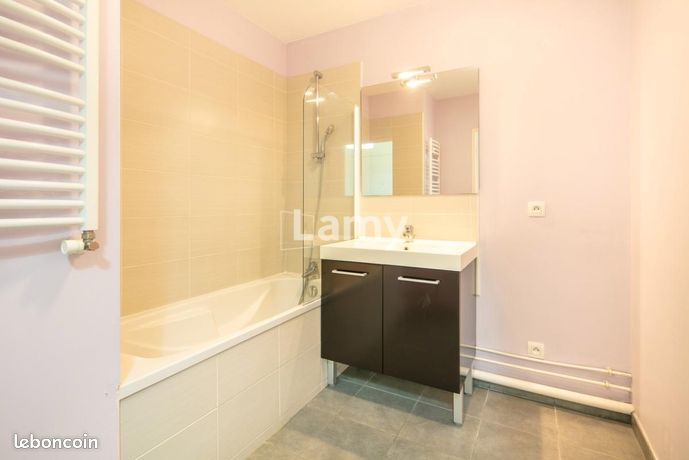 Appartement 2 pièces 43 m² — 10