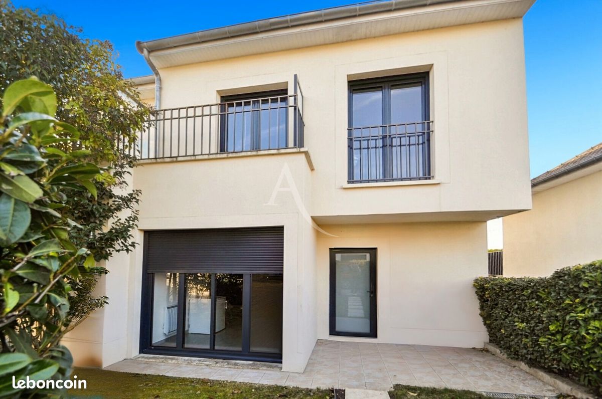 Maison 5 pièces 131 m² · à Chennevières-sur-Marne · 131 m² · 2 450 €/mois