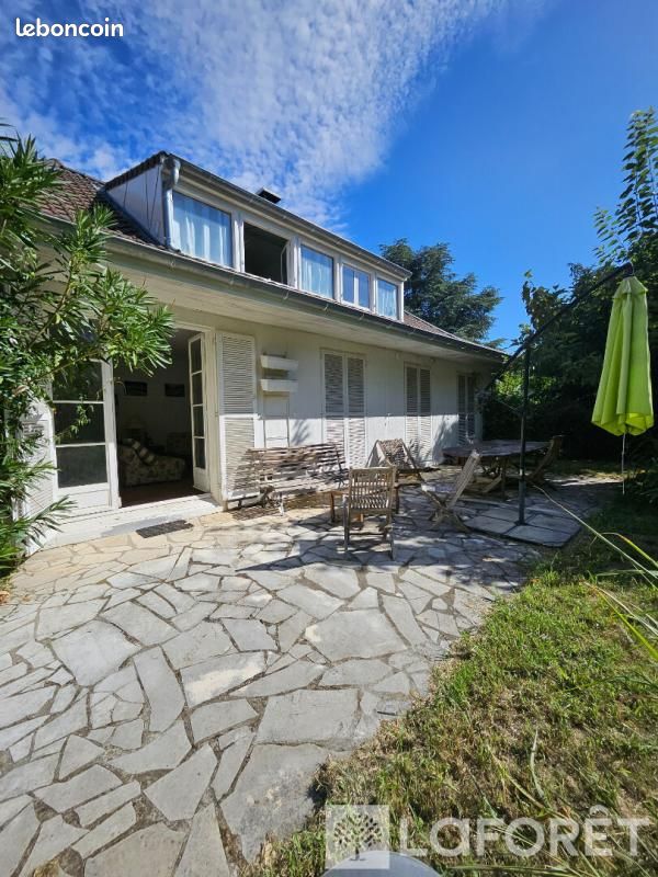 Maison 6 pièces 164 m² · à Oullins-Pierre-Bénite · 164 m² · 499 000 €