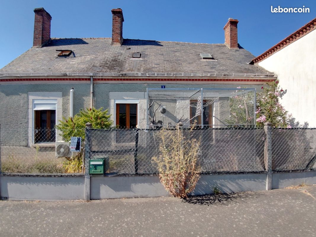 Maison 9 pièces 116 m² · à Beaune-la-Rolande · 116 m² · 105 000 €