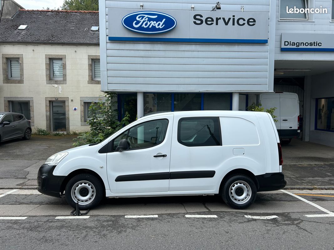 Citroën Berlingo Cabine Approfondie (2) BlueHDi 100 BVM Confort Cabine App XL 12490 HT / 14988 TTC (image 3)