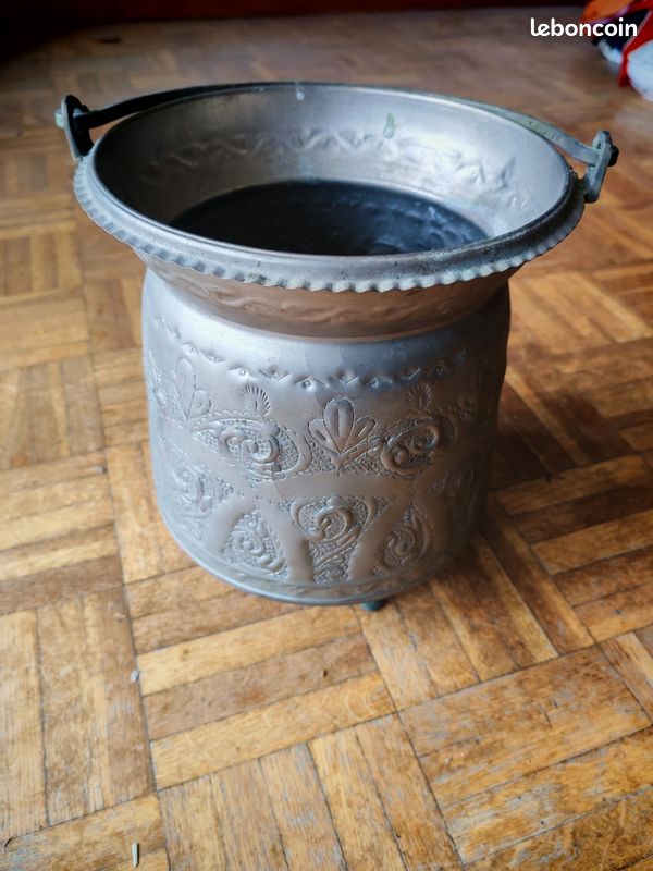 Chaudron / Seau (image 1)