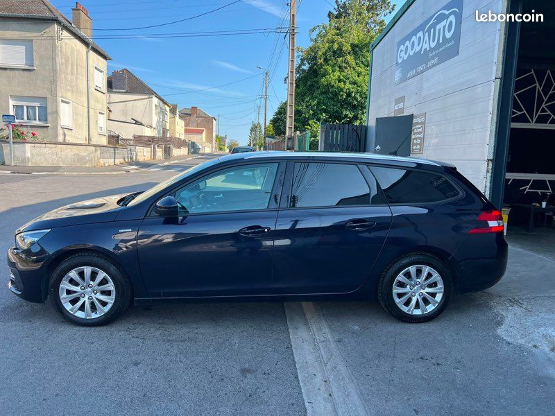 Peugeot 308 sw / gps / climatisation / radar recul / régulateur vitesse / vitre électrique / très propre / (image 3)