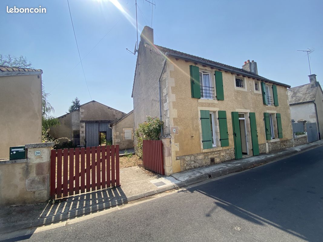 Maison 7 pièces 159 m² · à Nalliers · 159 m² · 133 700 €