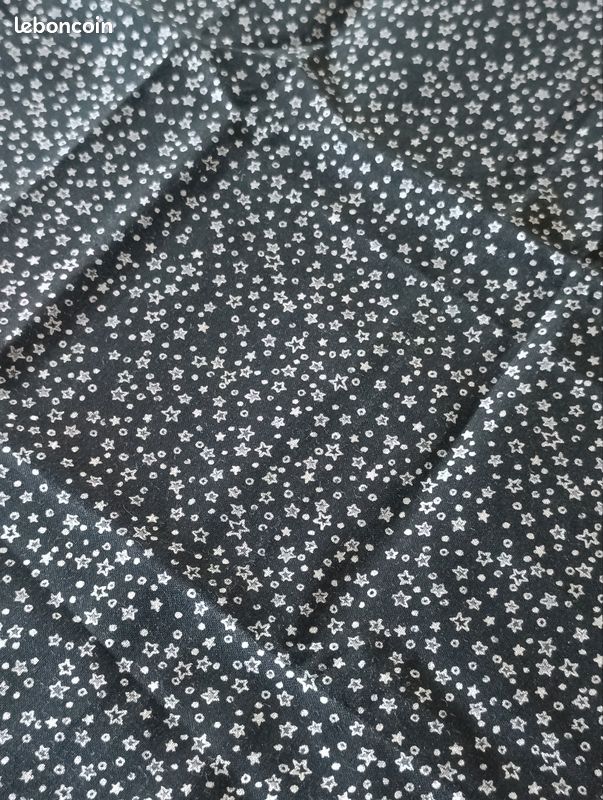 Coupon de tissu. Patchwork. Loisirs créatifs.. (image 1)