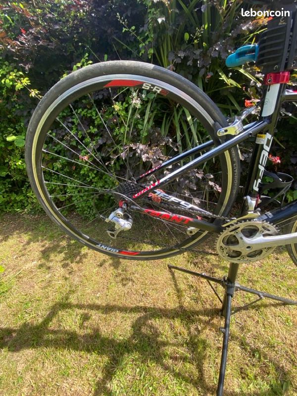 Velo de route giant defy (image 5)