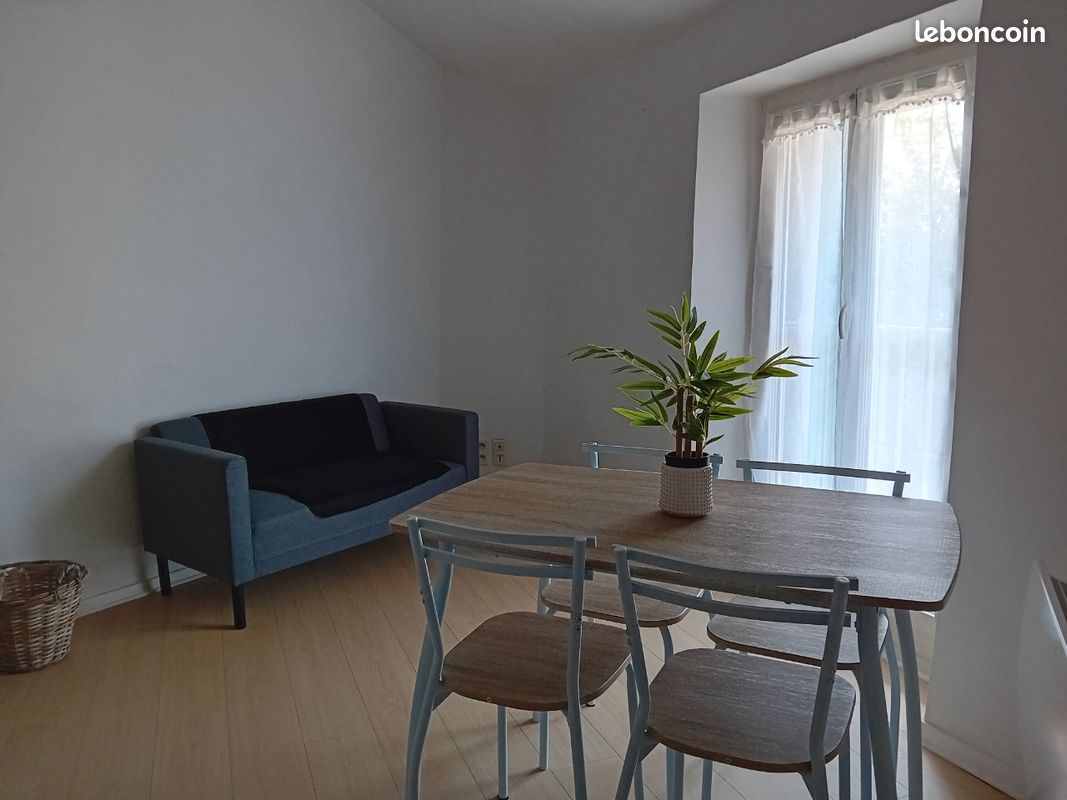 Appartement 2 pièces 33 m² · à Moirans · 33 m² · 550 €