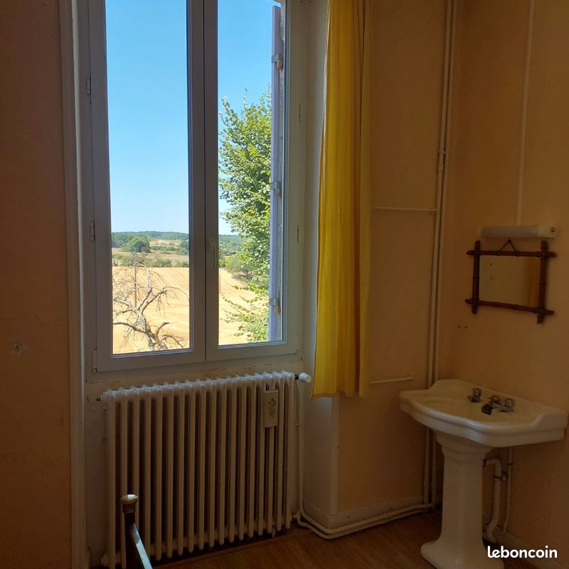 Local commercial 1 pièce 13 m² · à Brantôme en Périgord · 13 m² · 300 €