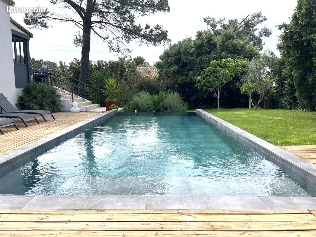 Maison 8 pièces 206 m² · à Villeneuve-lès-Avignon · 206 m² · 748 250 €