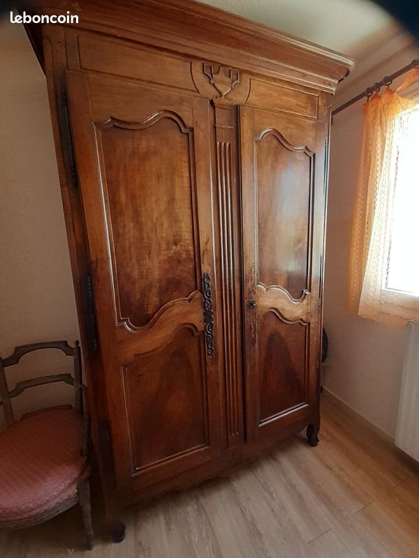Armoire ancienne (image 1)