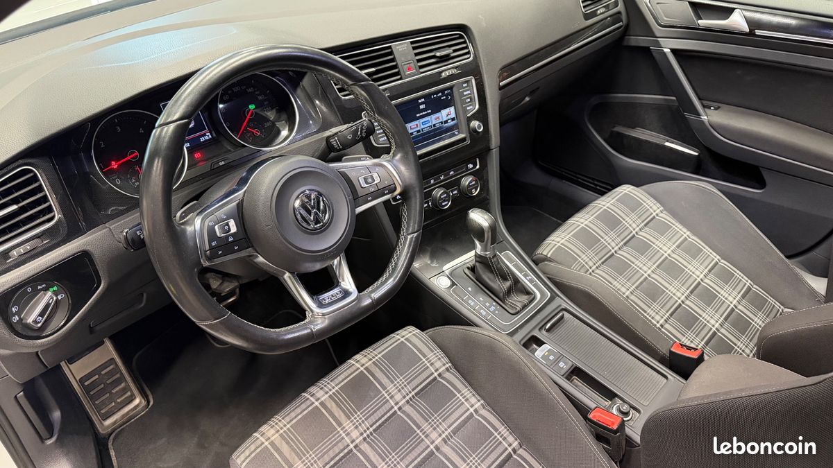 VOLKSWAGEN GOLF 2.0 TDI 180 GTD DSG BVA / Toit ouvrant / 1ere main / Entretien constructeur (image 27)