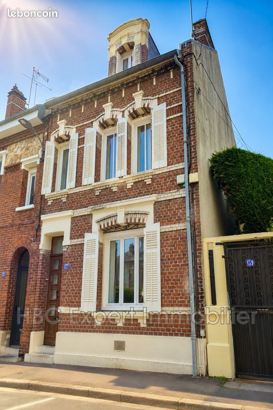 Maison 5 pièces 130 m² · à Amiens · 130 m² · 330 750 €