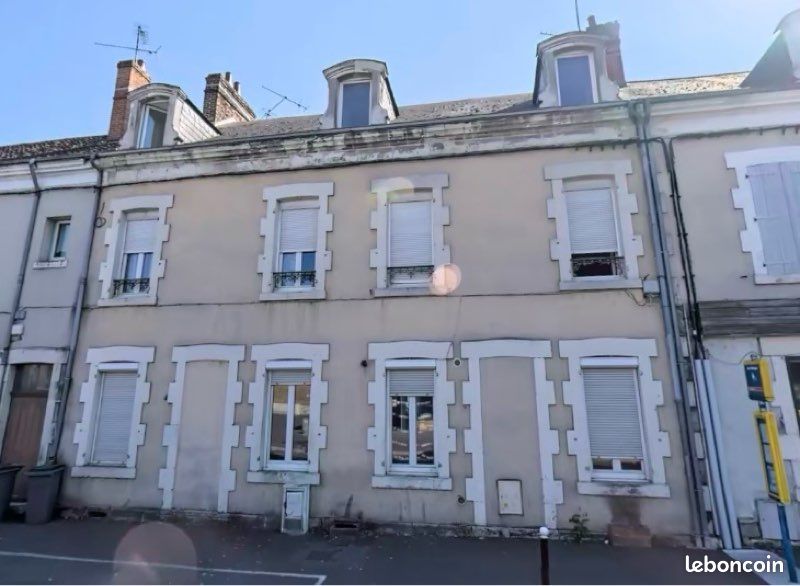 Maison 10 pièces 330 m² · à Vierzon · 330 m² · 450 000 €