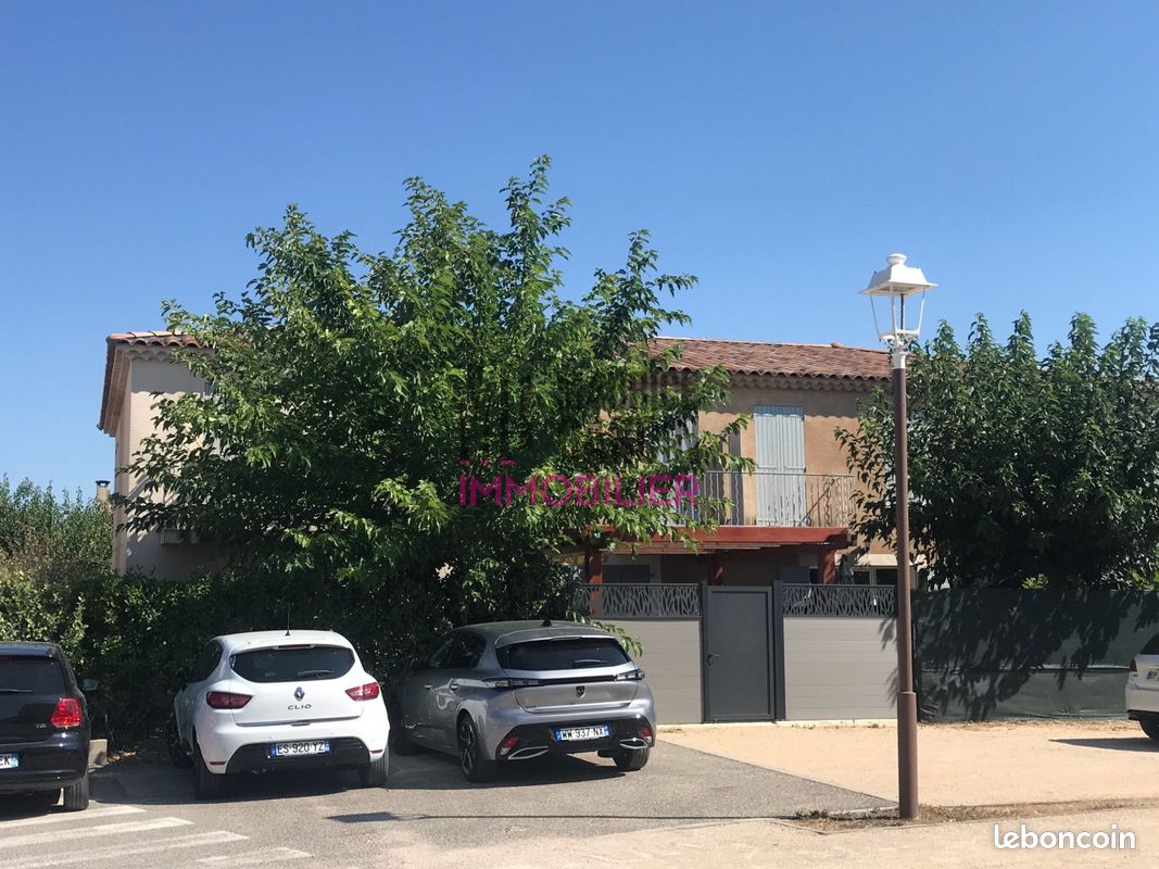 Maison 4 pièces 78 m² · à Le Thor · 78 m² · 896 €
